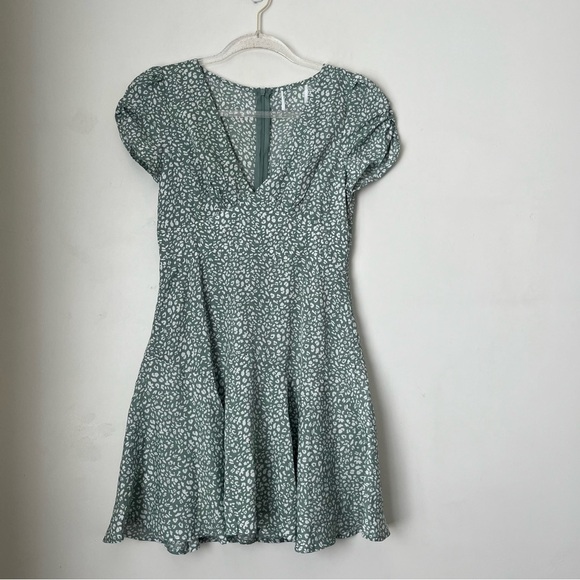 Princess Polly The Sting Green Leopard Print Mini Dress 0 - Picture 5 of 8